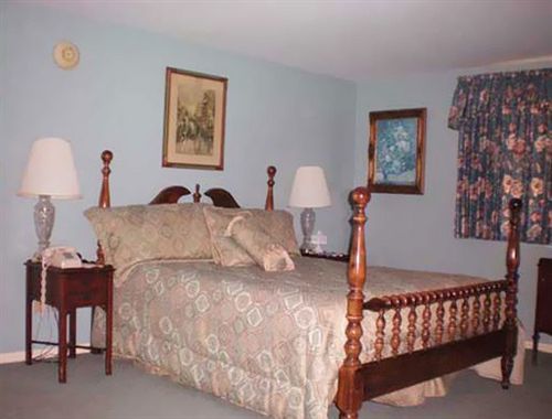 Montague Inn Saginaw Buitenkant foto