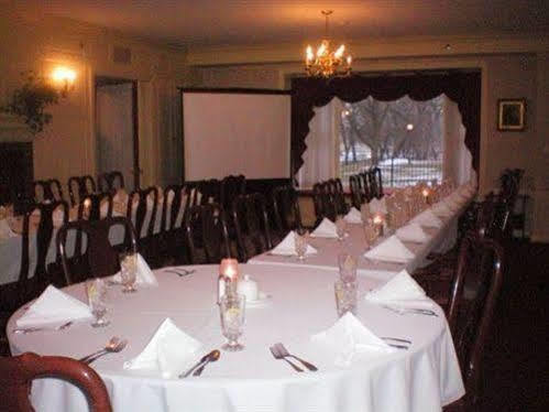 Montague Inn Saginaw Buitenkant foto